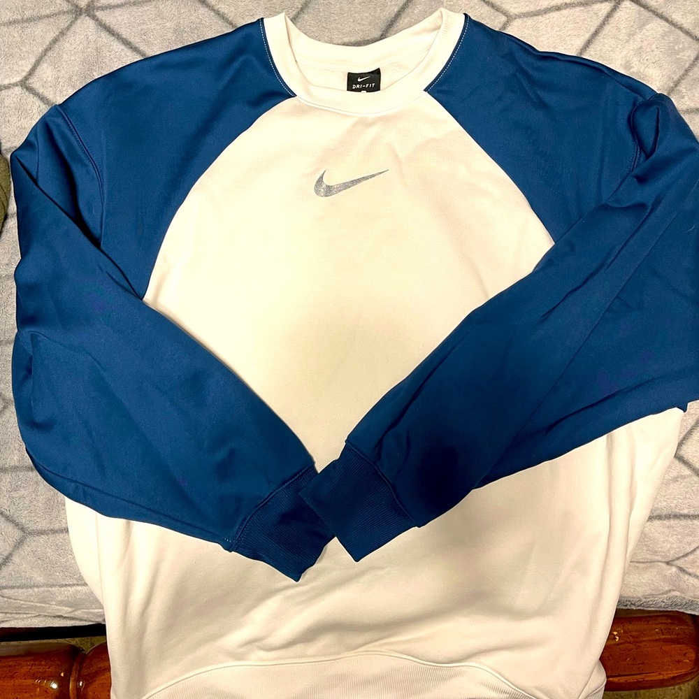Nike sweatshirt
